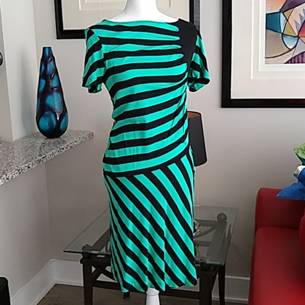 Contemporary Asymmetrical Stripes-NEVER been worn